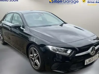 Begagnad Mercedes A180 Executive 2019 Svart Halvkombi