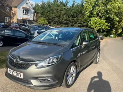 Gebraucht Vauxhall Zafira Tourer Elite 140 PS (102 kW) 2018 Van / Kleinbus