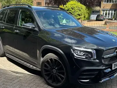 Second-hand Mercedes GLB200 AMG Line Premium Plus 163 CP (119 kW) 2022 Negru SUV
