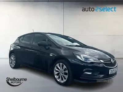Used Vauxhall Astra Design Edition 105 HP (77 kW) 2019 Black Hatchback