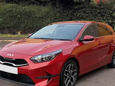 Begagnad Kia Ceed 160 HK (117 kW) 2021 Halvkombi