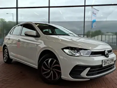 Used VW Polo Life 80 HP (58 kW) 2023 White Hatchback