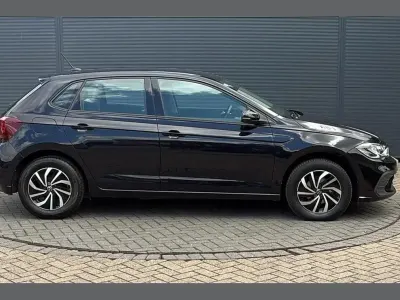 Used VW Polo Life 79 HP (58 kW) 2022 Black Hatchback