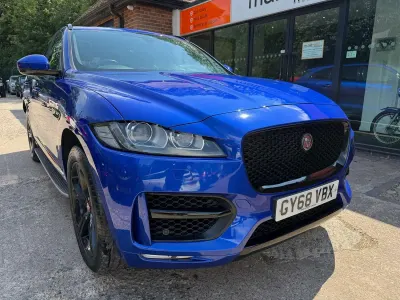 Used Jaguar F-Pace R-Sport 250 HP (183 kW) 2018 Blue SUV