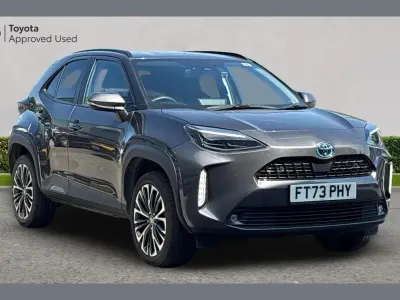 Used Toyota Yaris Cross 113 HP (83 kW) 2024 Grey SUV