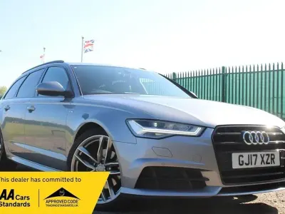 Usado Audi A6 Black Edition 190 HP (139 kW) 2017 Cinzento Carrinha