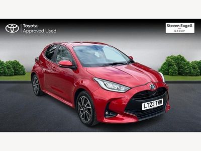 Used Toyota Yaris Hybrid Design 2023 Red Hatchback