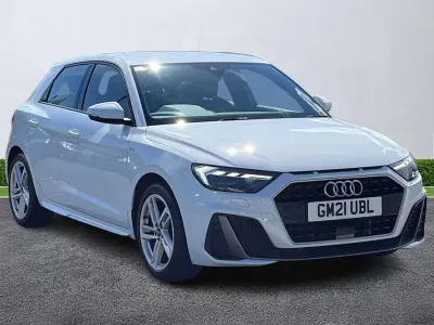 Begagnad Audi A1 S-Line 110 HK (80 kW) 2021 Vit SUV