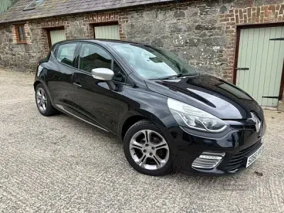 Used Renault Clio Dynamique 90 HP (66 kW) 2016 Black Hatchback