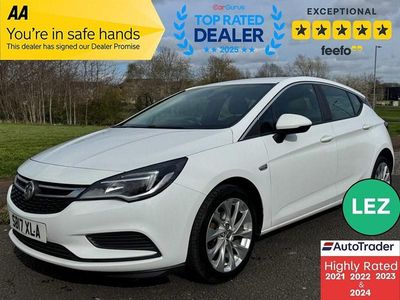 Used Vauxhall Astra 125 HP (91 kW) 2017 White Hatchback