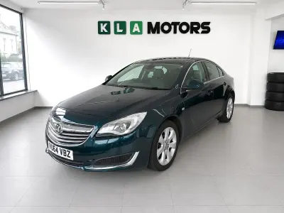 Used Vauxhall Insignia 163 HP (119 kW) 2015 Green Hatchback