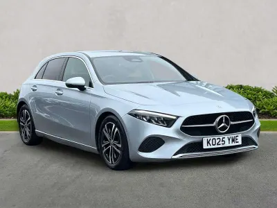 Używany Mercedes A200 Executive 163 KM (119 kW) 2025 Srebrny Hatchback