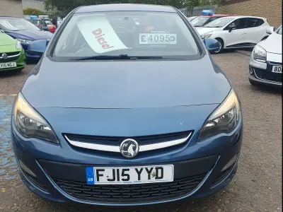 Used Vauxhall Astra 136 HP (100 kW) 2015 Blue Hatchback