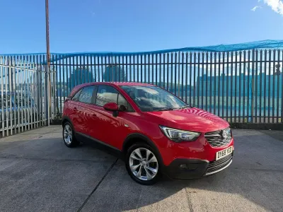 Used Vauxhall Crossland X 81 HP (59 kW) 2018 Red SUV
