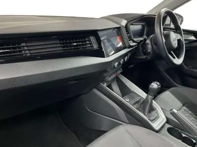 Used Audi A1 Sport 108 HP (79 kW) 2023 White SUV