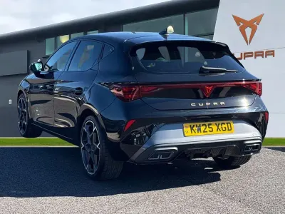 Usado Cupra Leon 2025 Negro Utilitario