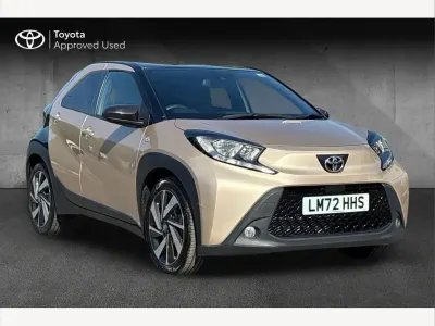 Used Toyota Aygo X 72 HP (52 kW) 2022 Beige SUV
