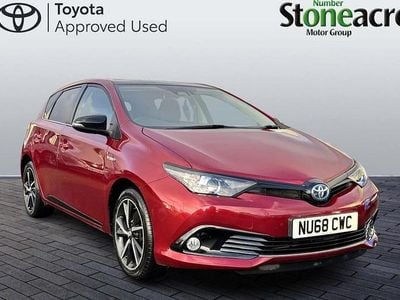 Red/black Used 2018 Toyota Auris Hybrid Design Hatchback | £14,500 (Fair price)