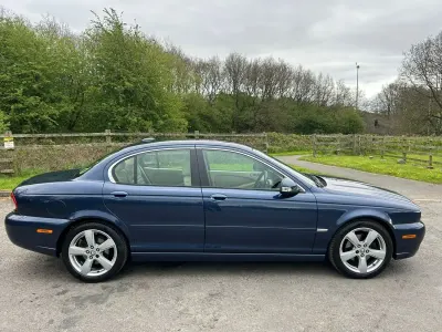 Używany Jaguar X-type Sovereign 155 KM (114 kW) 2009 Niebieski Sedan/Limuzyna