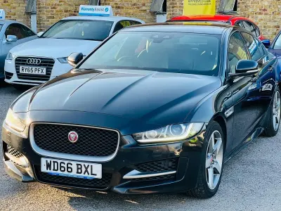 Used Jaguar XE R-Sport 180 HP (132 kW) 2017 Black Sedan