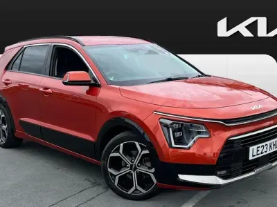 Used Kia Niro 182 HP (133 kW) 2023 Orange SUV