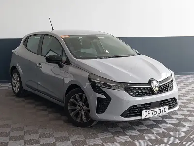 Used Renault Clio Evolution 90 HP (66 kW) 2025 Grey Hatchback
