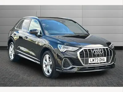 Używany Audi Q3 Comfort 150 KM (110 kW) 2023 Czarny SUV