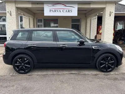 Usado Mini Cooper Clubman Exclusive 136 CV (100 kW) 2019 Negro Familiar