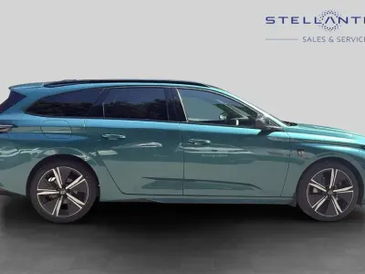 Used Peugeot 308 SW GT 129 HP (94 kW) 2023 Blue Estate
