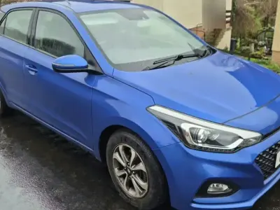 Begagnad Hyundai i20 SE 101 HK (74 kW) 2019 Blå Halvkombi