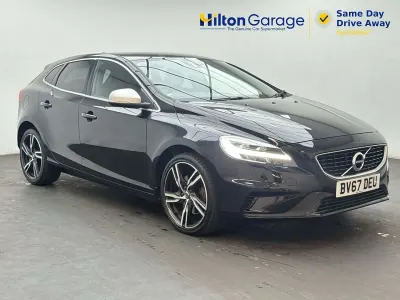 Used Volvo V40 R-Design Pro 122 HP (89 kW) 2017 Black Hatchback