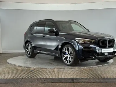 Used BMW X5 M Sport 335 HP (246 kW) 2022 Black SUV