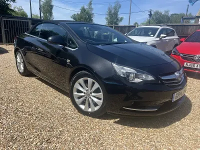 Used Vauxhall Cascada Elite 170 HP (125 kW) 2014 Black Cabriolet