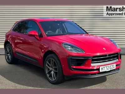 Used Porsche Macan 374 HP (275 kW) 2023 Red SUV
