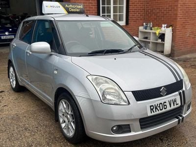 Używany Suzuki Swift GLX 102 KM (75 kW) 2006 Srebrny Hatchback