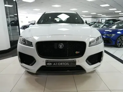 Used Jaguar F-Pace S 300 HP (220 kW) 2019 White SUV