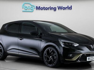 Used Renault Clio V Engineered 145 HP (106 kW) 2023 Black Hatchback