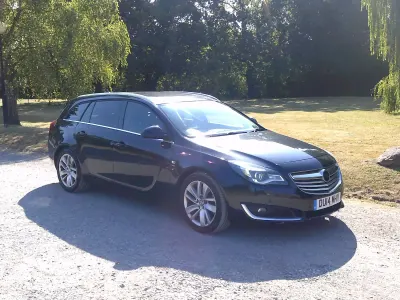 Used Vauxhall Insignia SRi 163 HP (119 kW) 2014 Black Estate