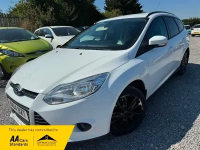 Used Ford Focus 115 HP (84 kW) 2014 White Estate