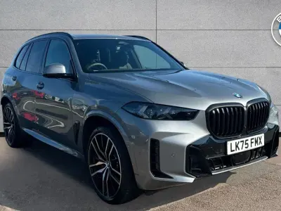 Używany BMW X5 M Sport 347 KM (255 kW) 2025 Szary SUV