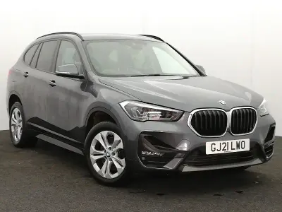 Begagnad BMW X1 Comfort Edition 192 HK (141 kW) 2021 Grå SUV