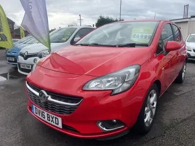 Used Vauxhall Corsa SRi 75 HP (55 kW) 2016 Red Hatchback