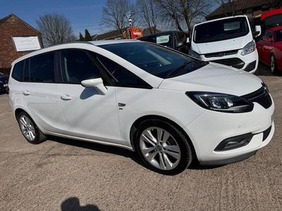 Used Vauxhall Zafira Tourer SRi 170 HP (125 kW) 2016 White MPV