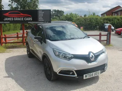Used Renault Captur Dynamique 90 HP (66 kW) 2015 Silver SUV