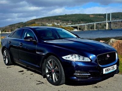Used Jaguar XJ Portfolio 275 HP (202 kW) 2014 Blue Sedan