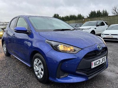 Used Toyota Yaris Hybrid Design 116 HP (85 kW) 2025 Blue Hatchback