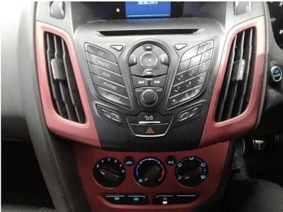 Used Ford Focus Zetec 182 HP (133 kW) 2013 Blue Hatchback