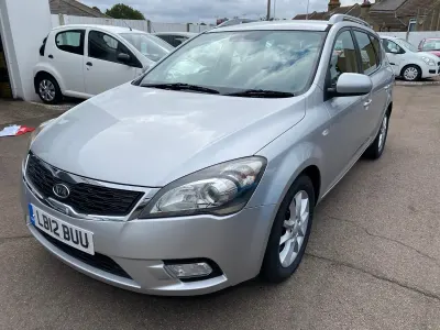 Used Kia Ceed 2012 Silver Hatchback