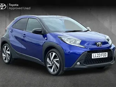 Used Toyota Aygo X 71 HP (52 kW) 2023 Juniper blue with black SUV
