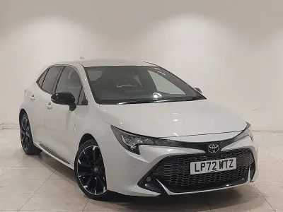 Używany Toyota Corolla Sport 122 KM (89 kW) 2023 Szary Hatchback